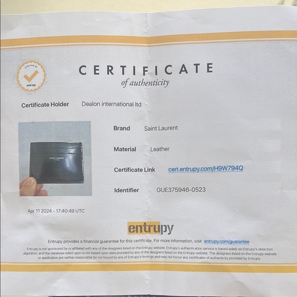 Sleek Saint Laurent Black Card Holder - Picture 4 of 4